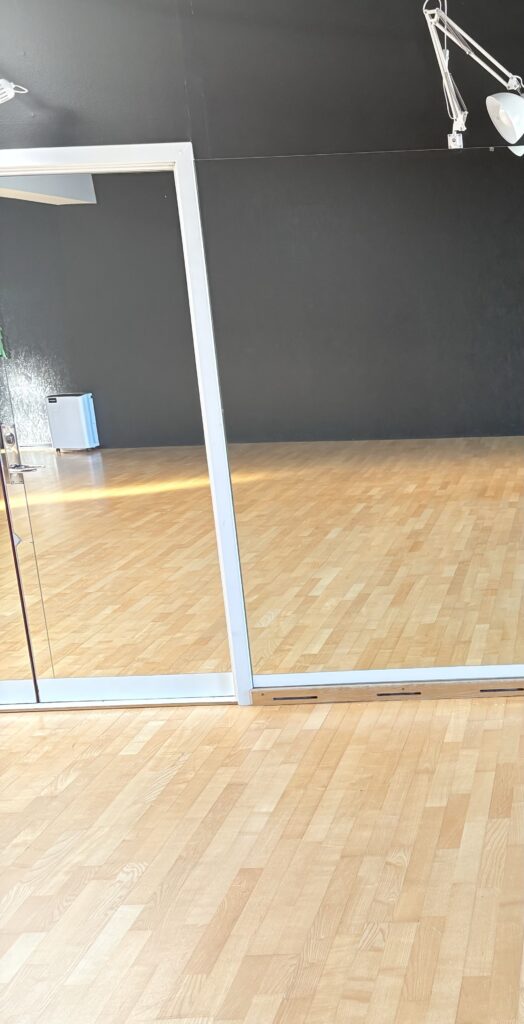 Erhvervsrengøring af dansestudie